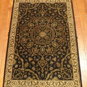 Handmade India 61 x94 cm